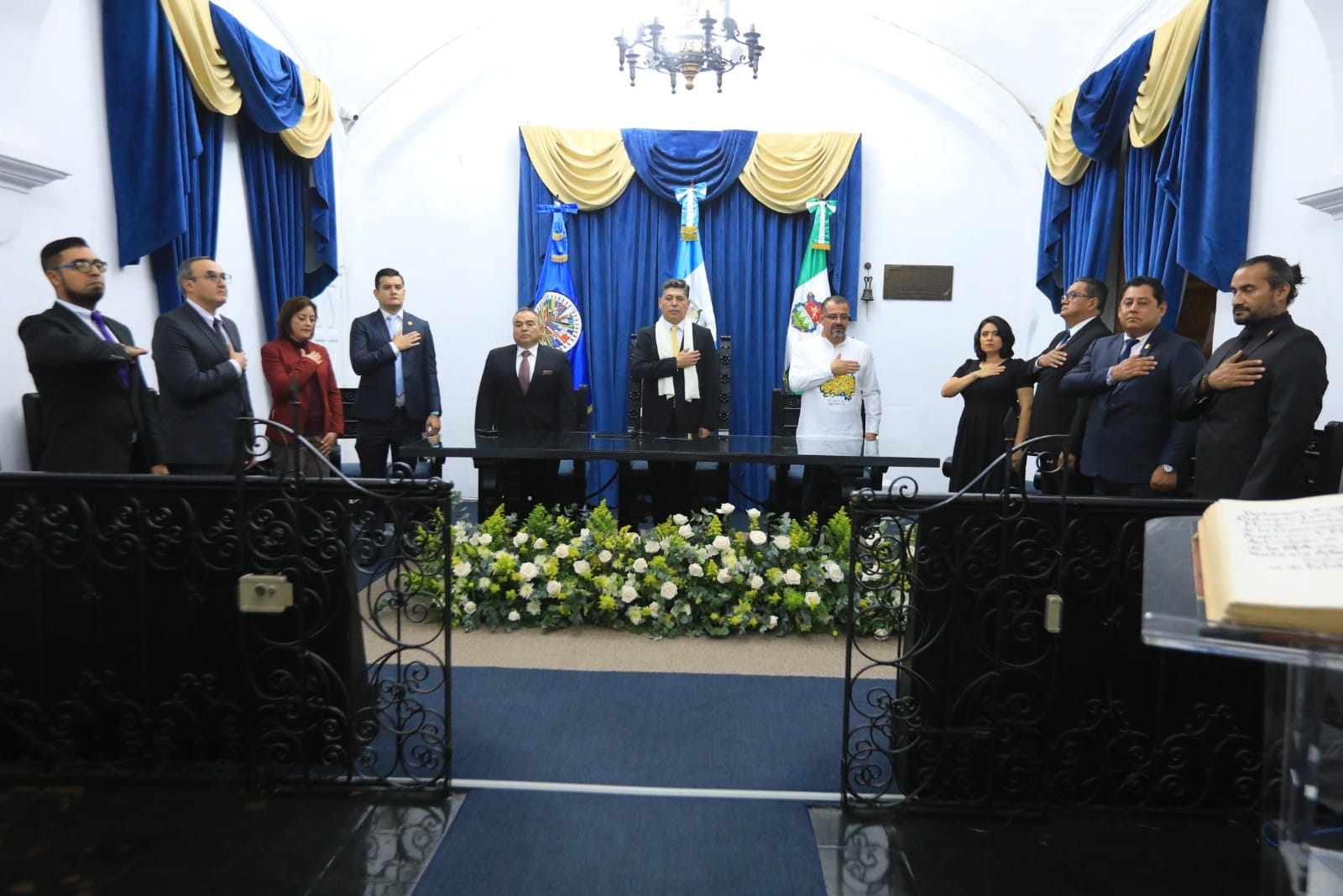 Secretario General Adjunto, Néstor Méndez, recibe la Llave de Honor de la Antigua Guatemala. Participaron Autoridades del Ministerio de Cultura y Deportes, y la Municipalidad de la Antigua Guatemala.